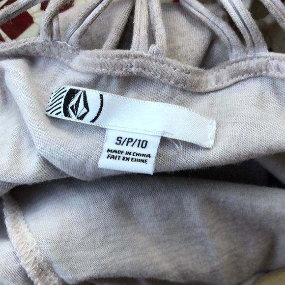 ♦️Volcom Tank♦️ - Picture 7 of 7